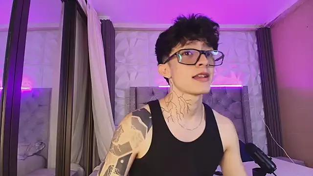 troy_rouge from StripChat is Freechat