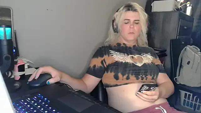 tslunalumen from StripChat is Freechat
