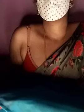 tuttifrutti17 from StripChat