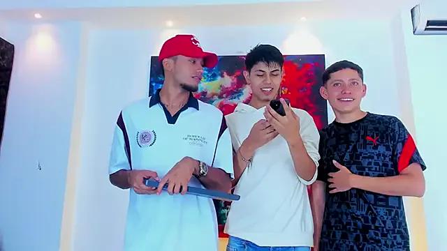Twinks_Bigcock_ from StripChat is Freechat