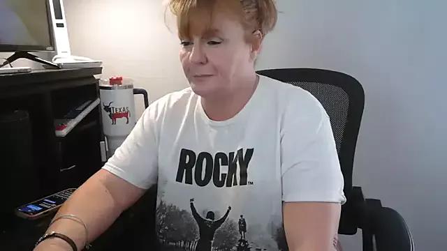 TXcntryCougar from StripChat is Freechat