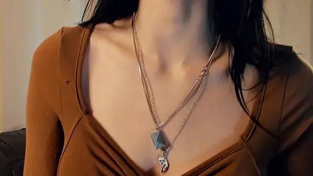UdelaGallamore from StripChat is Freechat