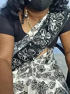 umashreetamil from StripChat is Freechat