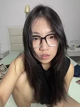 Uou_uou from StripChat