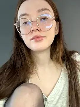 uwujelly from StripChat is Freechat