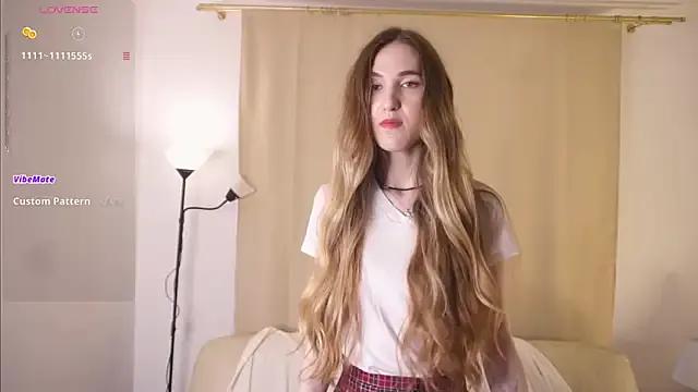 Vaellel from StripChat is Freechat