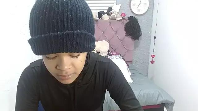 vainillaplaypussy from StripChat is Freechat