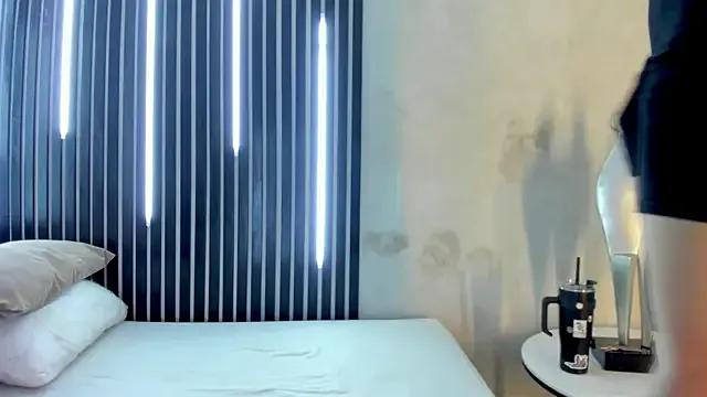 Val_Guerra from StripChat is Freechat