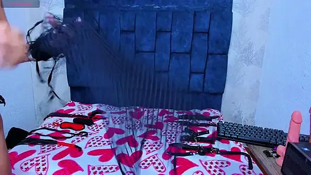 ValentinaKlean from StripChat is Freechat