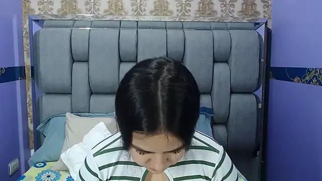 ValentinaMillers_ from StripChat is Freechat