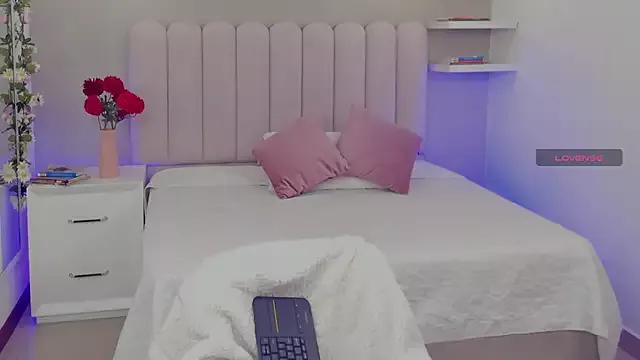 Valeria_carter from StripChat is Freechat