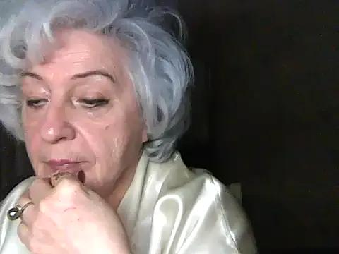 ValeriaKroww from StripChat is Freechat