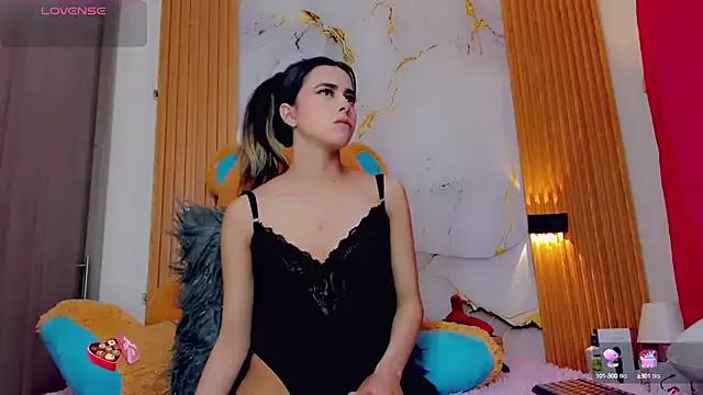 ValeriCardenas from StripChat is Freechat