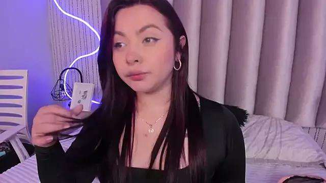 VALERYESANDERS from StripChat is Freechat