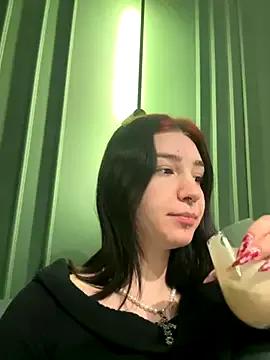 VampyScarlet from StripChat is Freechat