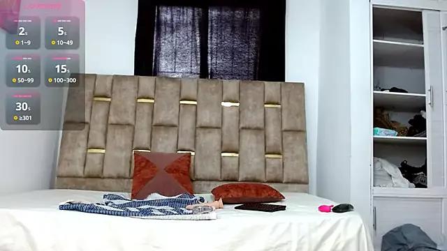 vanessa_sam from StripChat is Freechat