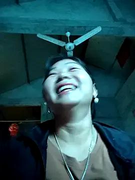 vangkt-cute from StripChat is Freechat