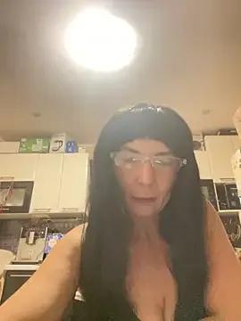 VasylynaLove421 from StripChat is Freechat