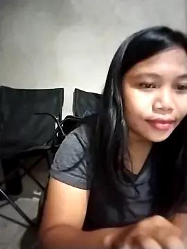 Veeluna16 from StripChat