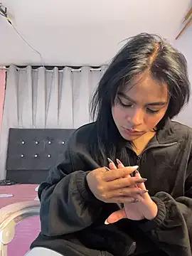 Veeronica_ from StripChat is Freechat