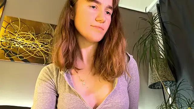 Velina___ from StripChat is Freechat