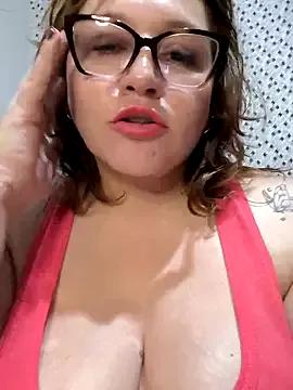 veludolunar from StripChat is Freechat
