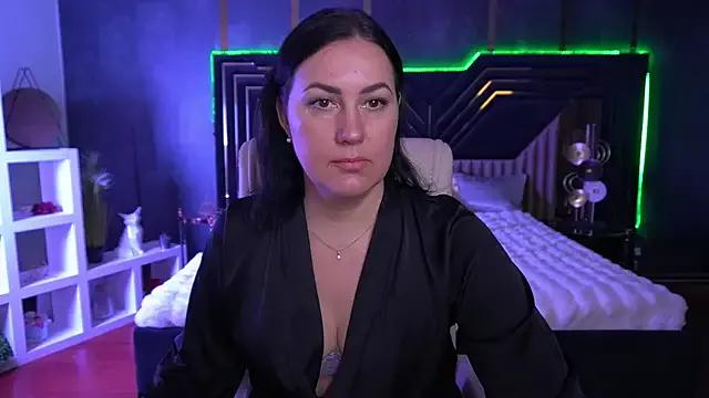 VelvetLuck from StripChat is Freechat