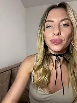 VelvetVabe from StripChat is Freechat
