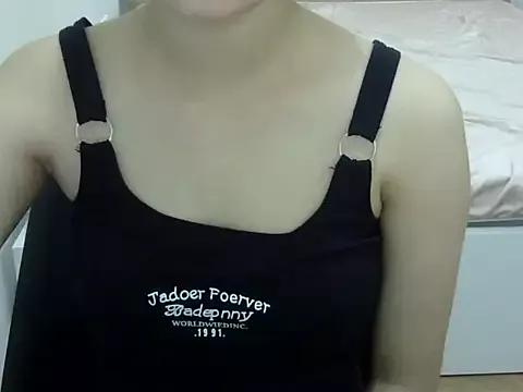 Venessa_18 from StripChat is Freechat