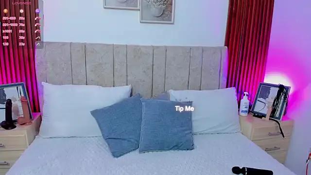 veronica_swift from StripChat is Freechat