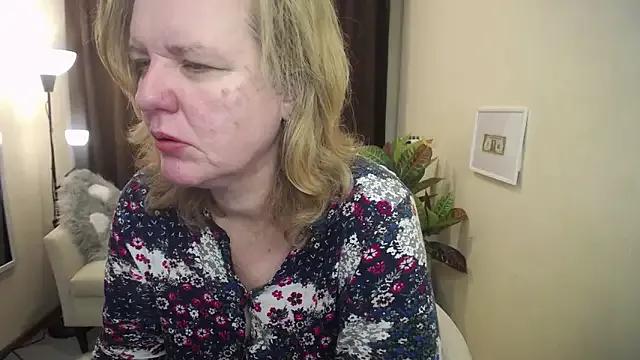 VestaWoody from StripChat is Freechat