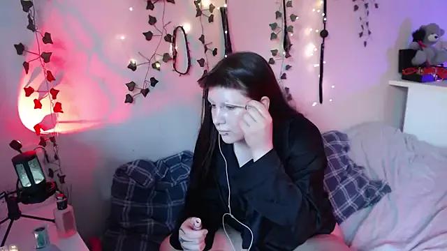 vexkira from StripChat is Freechat