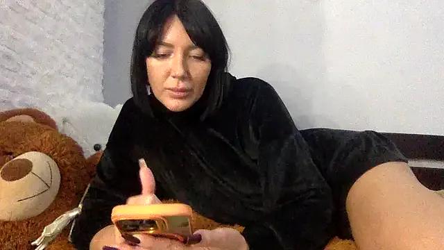 Veymoria from StripChat is Freechat