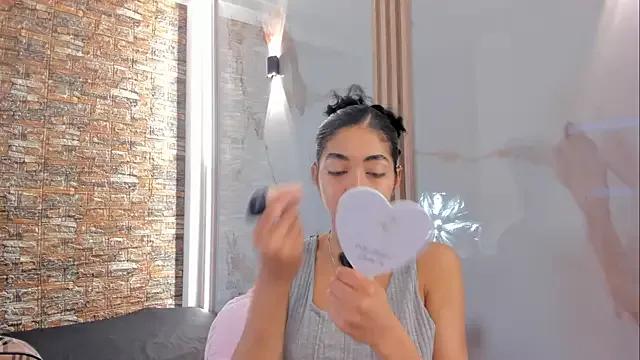 Victoria_Dubois_ from StripChat is Freechat