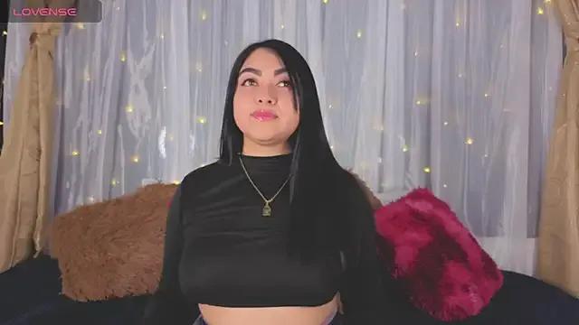 Victoria_Jonhss from StripChat is Freechat