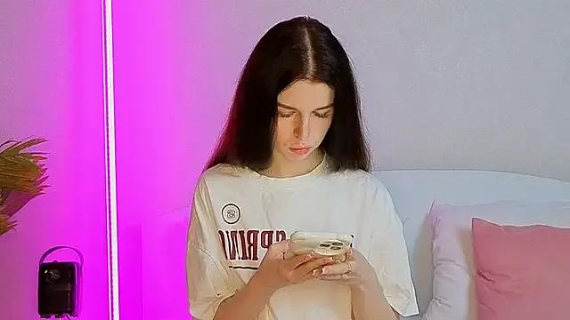 Victoria_Pass from StripChat is Freechat