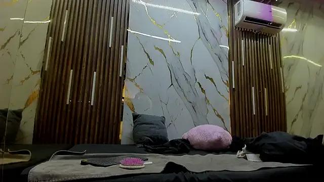 VictoriaDuart from StripChat is Freechat