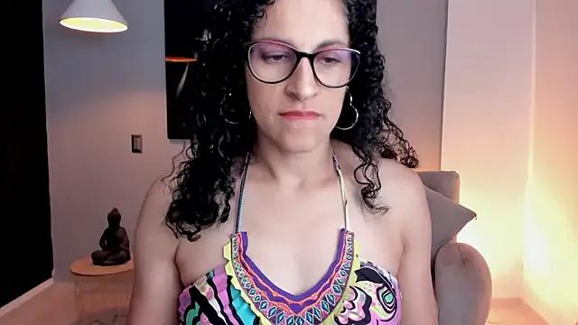 victoriapaz1 from StripChat is Freechat