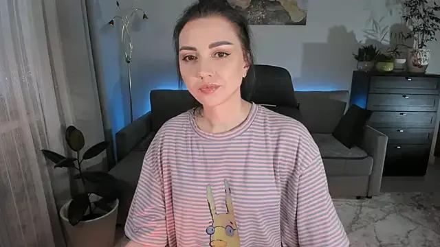 Viki_Bellson from StripChat