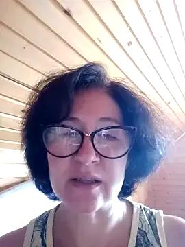 vikimoon11 from StripChat is Freechat