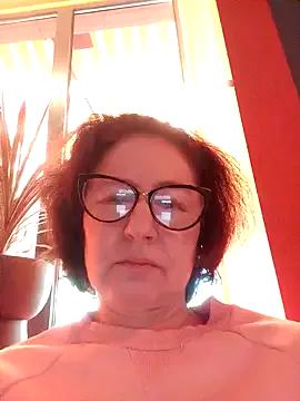 vikimoon11 from StripChat is Freechat