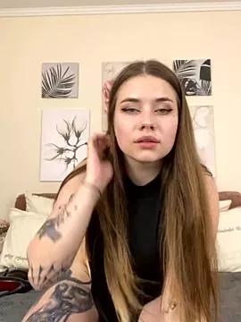 Vikki_toriya from StripChat