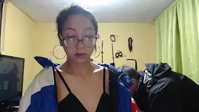 Violet_And_Smith from StripChat is Freechat