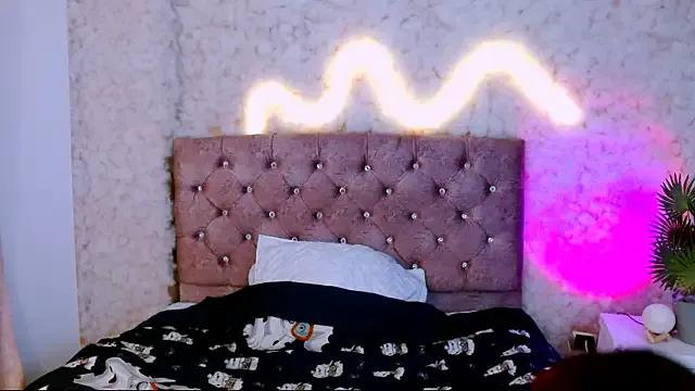 violet_bunnyy from StripChat is Freechat