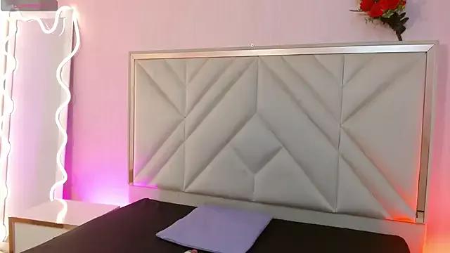 Violet_tay1 from StripChat is Freechat