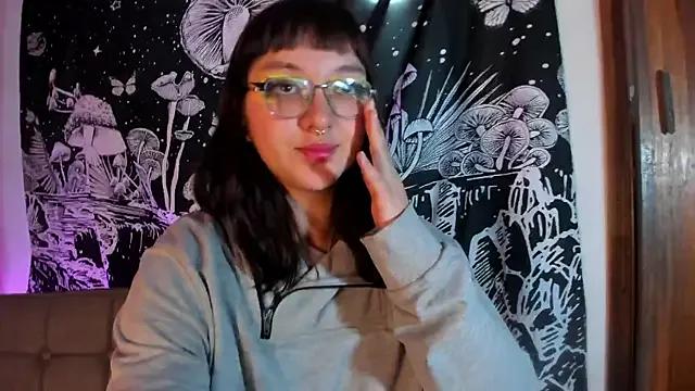 Violetaa_Leee from StripChat is Freechat