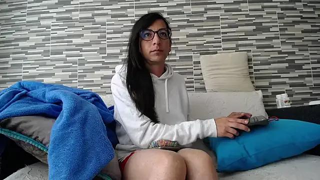 VioletaGomez_Co from StripChat is Freechat