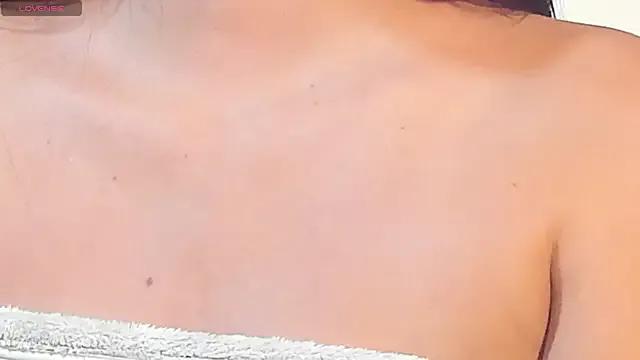 VioletHilton from StripChat is Freechat