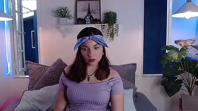 Viollet_C from StripChat is Freechat