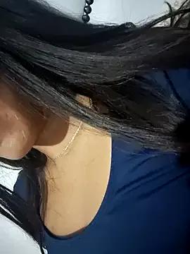 vitoriaromeo from StripChat is Freechat